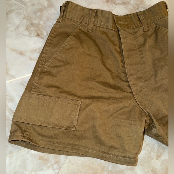 Cargo shorts - Picture 2 of 8
